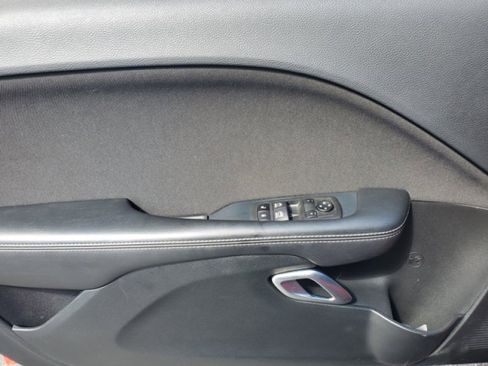 Used 2022 Dodge Challenger GT image 12