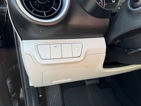 Used 2023 Kia Forte LXS w/ LXS Technology Package image 10