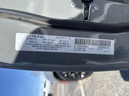 Used 2018 Dodge Charger SXT Plus w/ Blacktop Package image 28