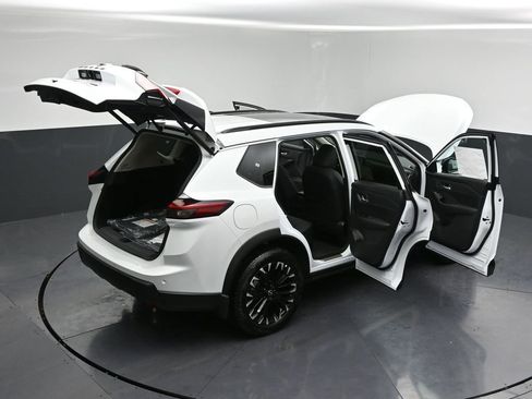 New 2026 Nissan Rogue SV image 36