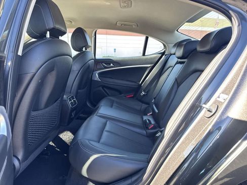 Used 2023 Genesis G70 2.0T image 26