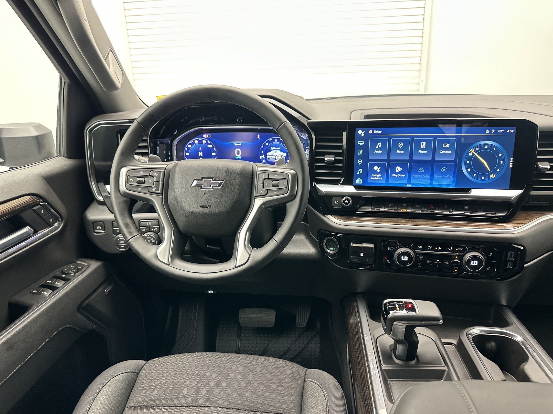 Certified 2026 Chevrolet Silverado 1500 RST w/ Convenience Package II AWD/4WD image 4