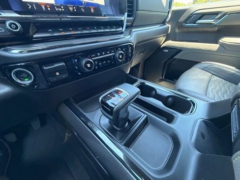 Certified 2025 Chevrolet Silverado 1500 ZR2 AWD/4WD image 29