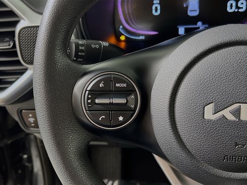 Used 2024 Kia Soul LX w/ Option Group 015 FWD image 19