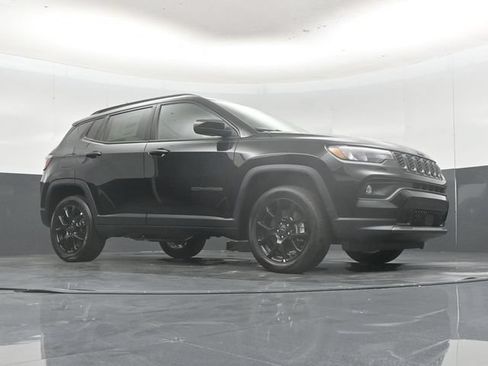 New 2026 Jeep Compass Latitude AWD/4WD image 44