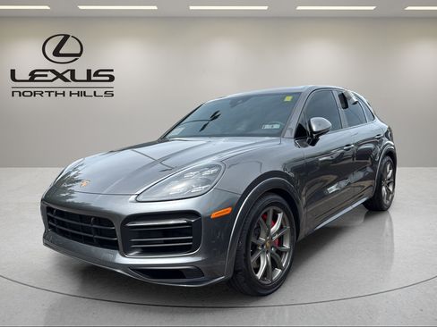 Used 2023 Porsche Cayenne GTS AWD/4WD image 1