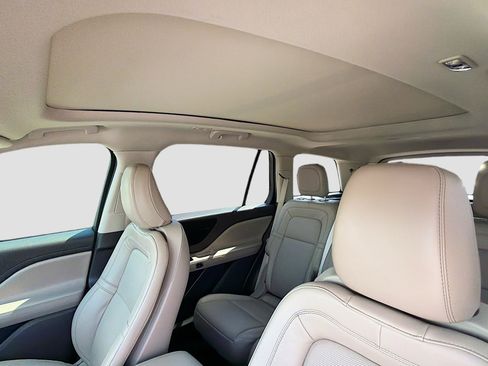 Used 2022 Lincoln Aviator Reserve w/ Elements Package Plus image 26