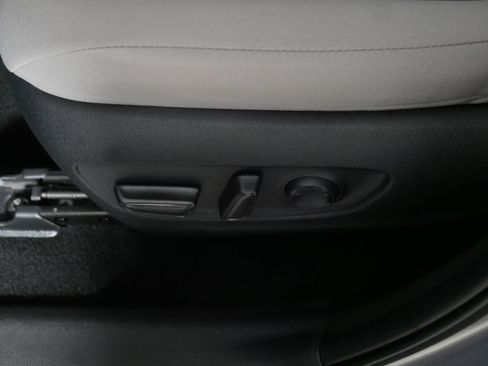 Used 2023 Toyota RAV4 XLE image 20