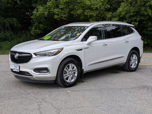 Used 2018 Buick Enclave Premium w/ Trailering Package AWD/4WD image 3