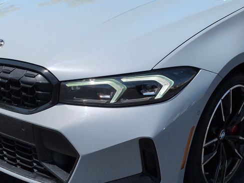 Used 2023 BMW M340i RWD image 6