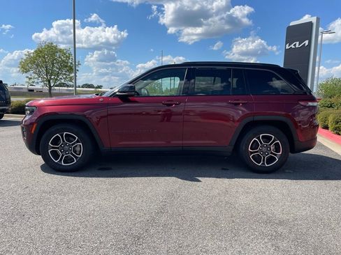 Used 2022 Jeep Grand Cherokee Trailhawk image 4