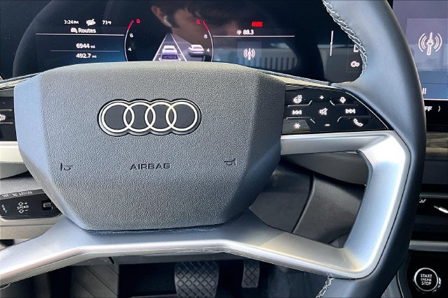 Used 2025 Audi Q5 Premium w/ Convenience Package AWD/4WD image 12