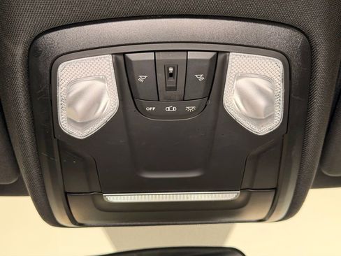 Used 2022 RAM 1500 Big Horn AWD/4WD image 12