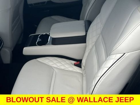 Used 2022 MAZDA CX-9 Signature AWD/4WD image 16
