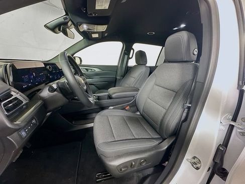 New 2026 Chevrolet Traverse LT image 22