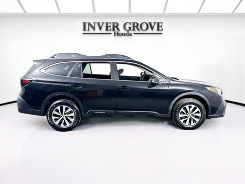 Used 2021 Subaru Outback Premium AWD/4WD image 4