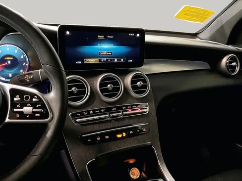 Used 2020 Mercedes-Benz GLC 300 4MATIC image 7