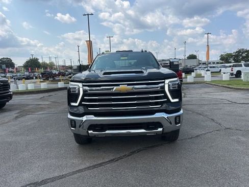 New 2026 Chevrolet Silverado 2500 LTZ image 8