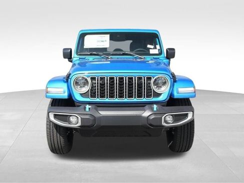 Used 2024 Jeep Wrangler Unlimited Sahara image 2