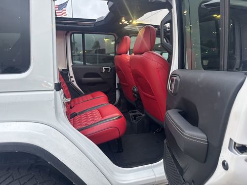 Used 2022 Jeep Wrangler Unlimited Sahara w/ LED Lighting Group image 14