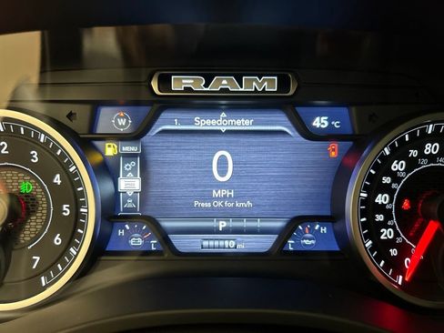 New 2026 RAM 1500 Express AWD/4WD image 19