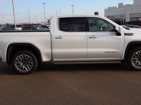 Used 2019 GMC Sierra 1500 Denali w/ Denali Ultimate Package image 8