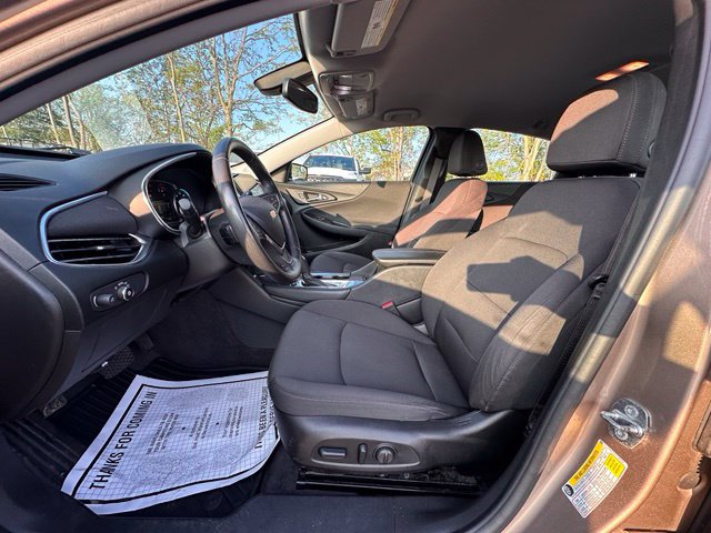 Used 2018 Chevrolet Malibu LT FWD image 26