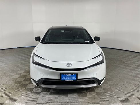 Used 2026 Toyota Prius XLE image 17