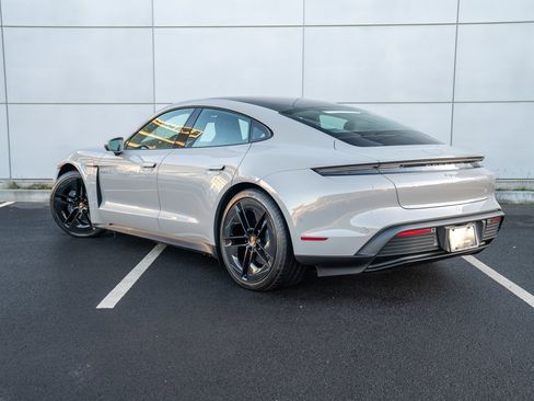 Certified 2025 Porsche Taycan image 3