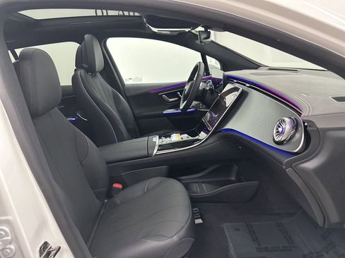 Used 2026 Mercedes-Benz EQE 320 4MATIC SUV image 28