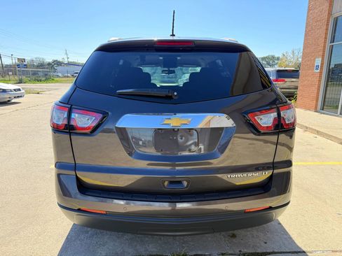 Used 2014 Chevrolet Traverse LT image 7