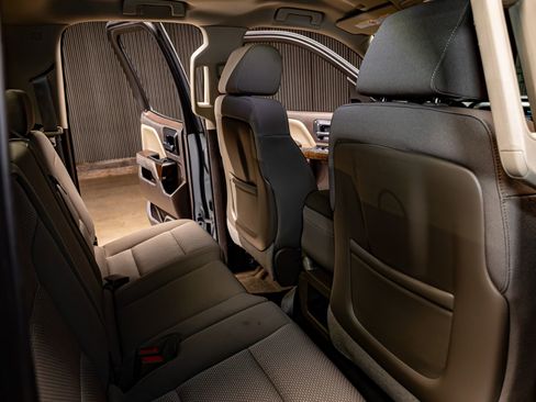 Used 2015 Chevrolet Silverado 3500 LT w/ LT Convenience Package image 23