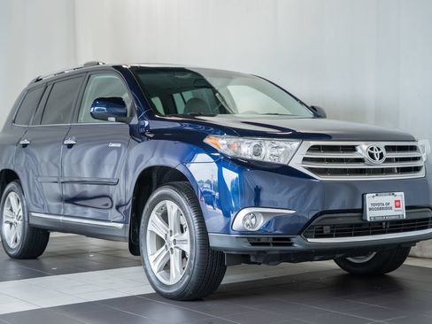 Used 2012 Toyota Highlander Limited w/ Tow Pkg AWD/4WD image 1