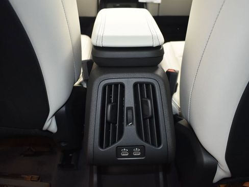 New 2026 BMW X1 xDrive28i w/ Technology Package image 18