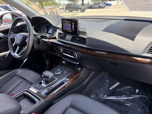 Used 2019 Audi Q5 2.0T Premium AWD/4WD image 10