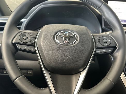 Used 2023 Toyota Venza XLE AWD/4WD image 22