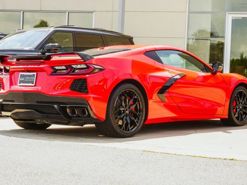Used 2024 Chevrolet Corvette Stingray Coupe w/ Z51 Performance Package RWD image 12