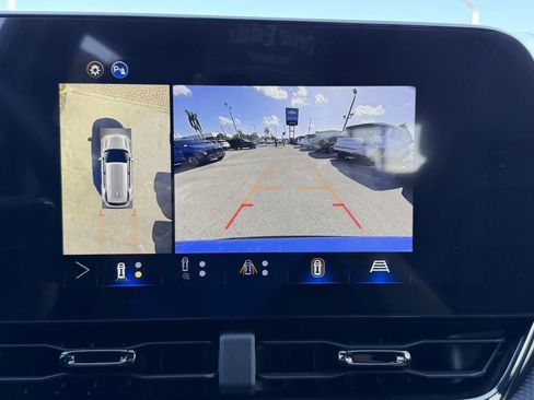 New 2026 Chevrolet Equinox RS w/ Safety and Technology Package FWD image 24