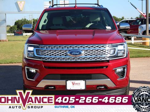Used 2021 Ford Expedition Platinum AWD/4WD image 2