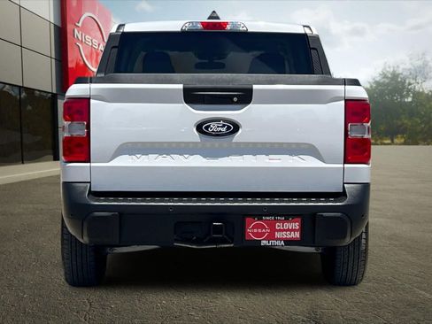 Used 2025 Ford Maverick XLT w/ Equipment Group 302A AWD/4WD image 8