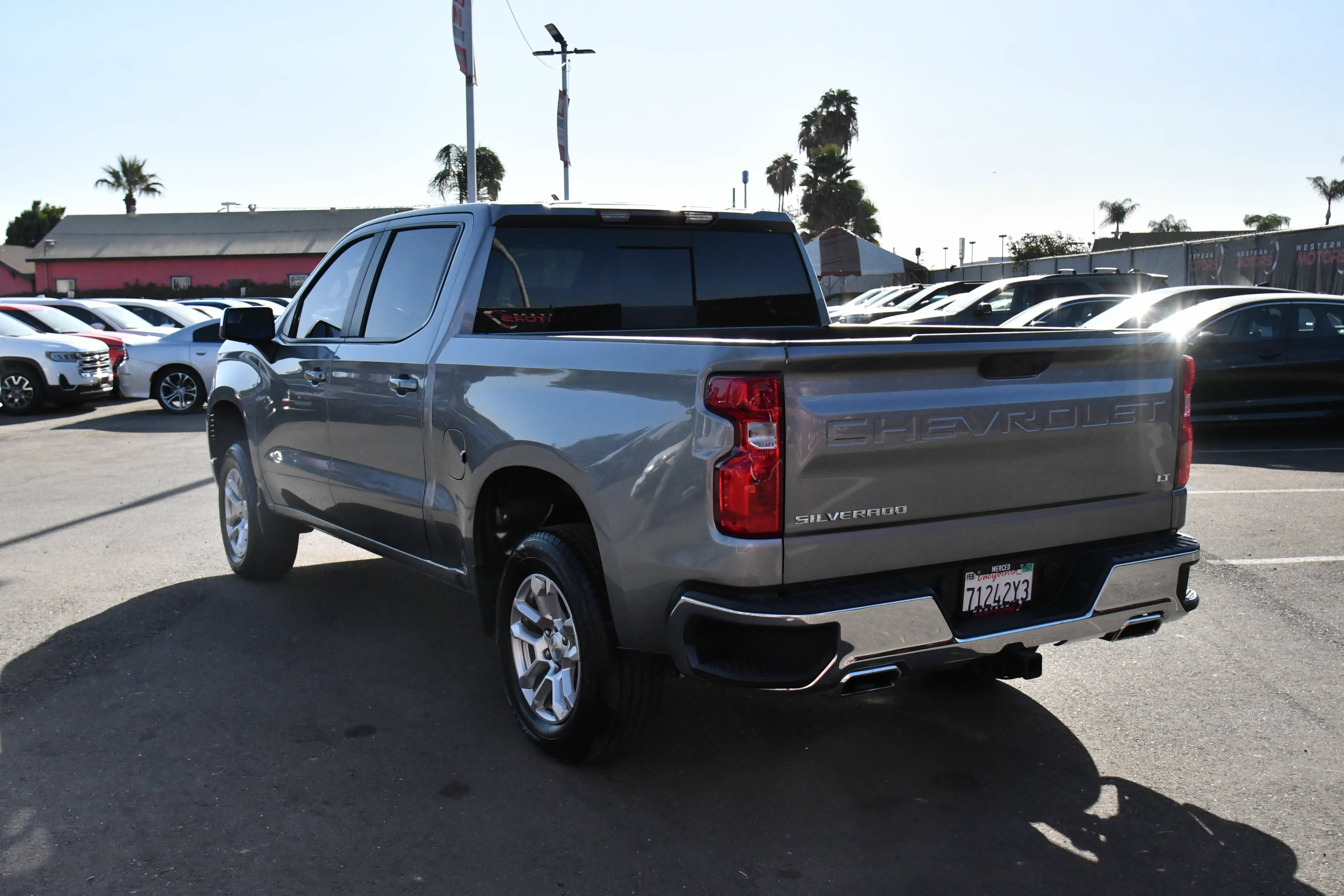 Used 2024 Chevrolet Silverado 1500 LT AWD/4WD image 6