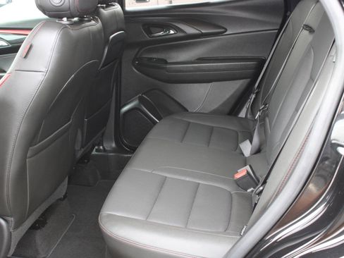 Used 2024 Chevrolet TrailBlazer RS FWD image 19