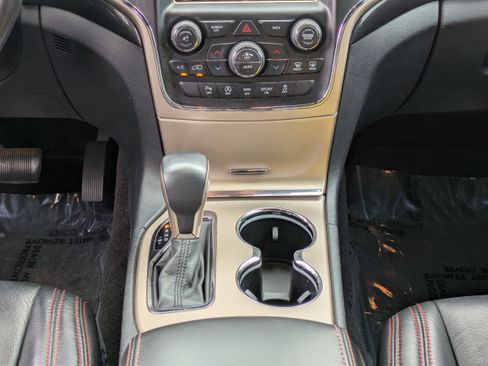 Used 2016 Jeep Grand Cherokee Laredo 75th Anniversary image 20