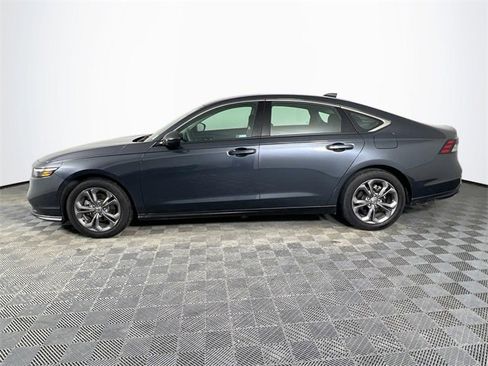 Used 2023 Honda Accord EX image 3