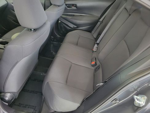 Used 2025 Toyota Corolla LE image 12