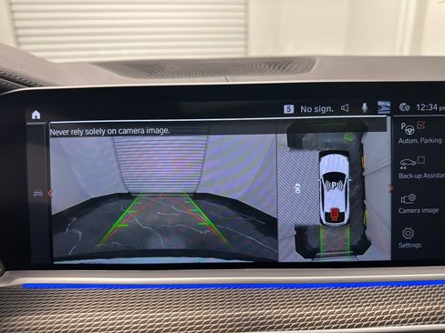 Used 2022 BMW X6 M50i w/ Executive Package image 23