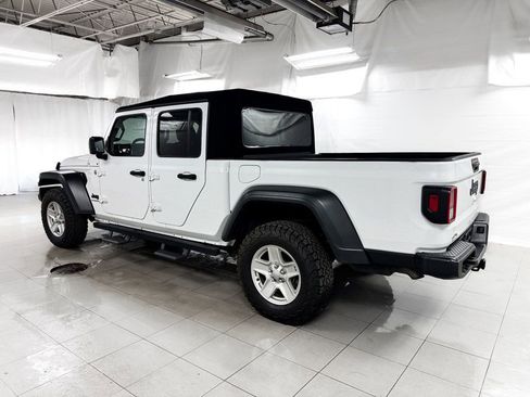Used 2020 Jeep Gladiator Sport w/ Quick Order Package 24S image 3