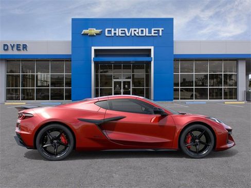 Used 2025 Chevrolet Corvette E-Ray w/ Stealth Interior Trim Package image 6