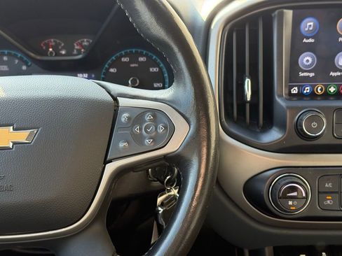 Used 2022 Chevrolet Colorado Z71 image 11