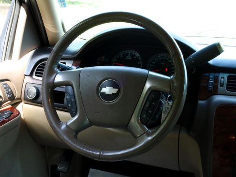 Used 2012 Chevrolet Tahoe LTZ image 8